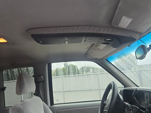 Used 1998 Chevrolet Silverado 1500 4x4 Extended Cab w/ Preferred Equipment Group 2 image 10