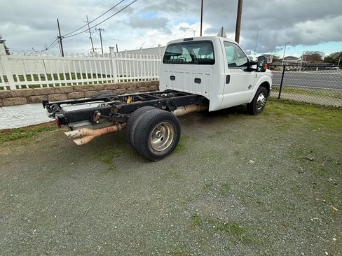 Used 2016 Ford F350 XL w/ Power Equipment Group image 15