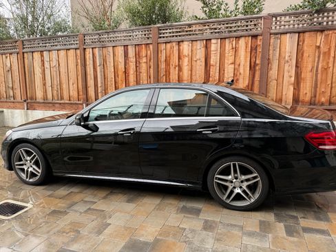 Used 2014 Mercedes-Benz E 350 4MATIC Sedan image 4