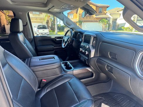 Used 2019 GMC Sierra 1500 SLT w/ SLT Premium Plus Package image 8
