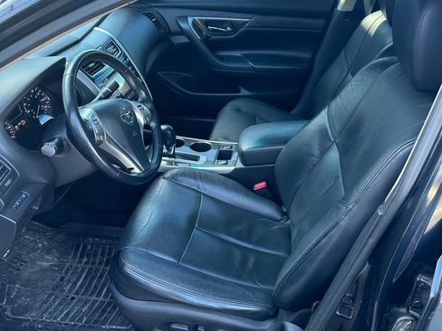 Used 2014 Nissan Altima 2.5 SL w/ Moonroof Package image 8