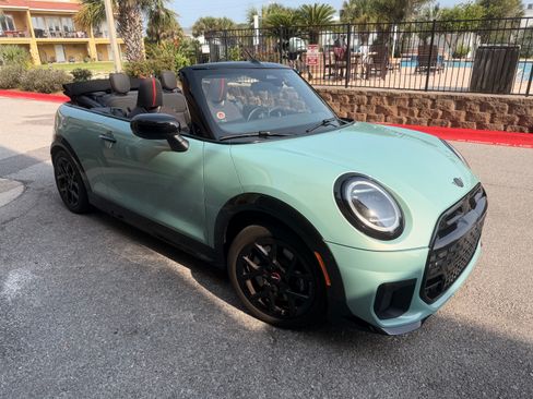 Used 2026 MINI Cooper S FWD image 5