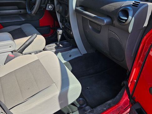 Used 2010 Jeep Wrangler Sport image 13