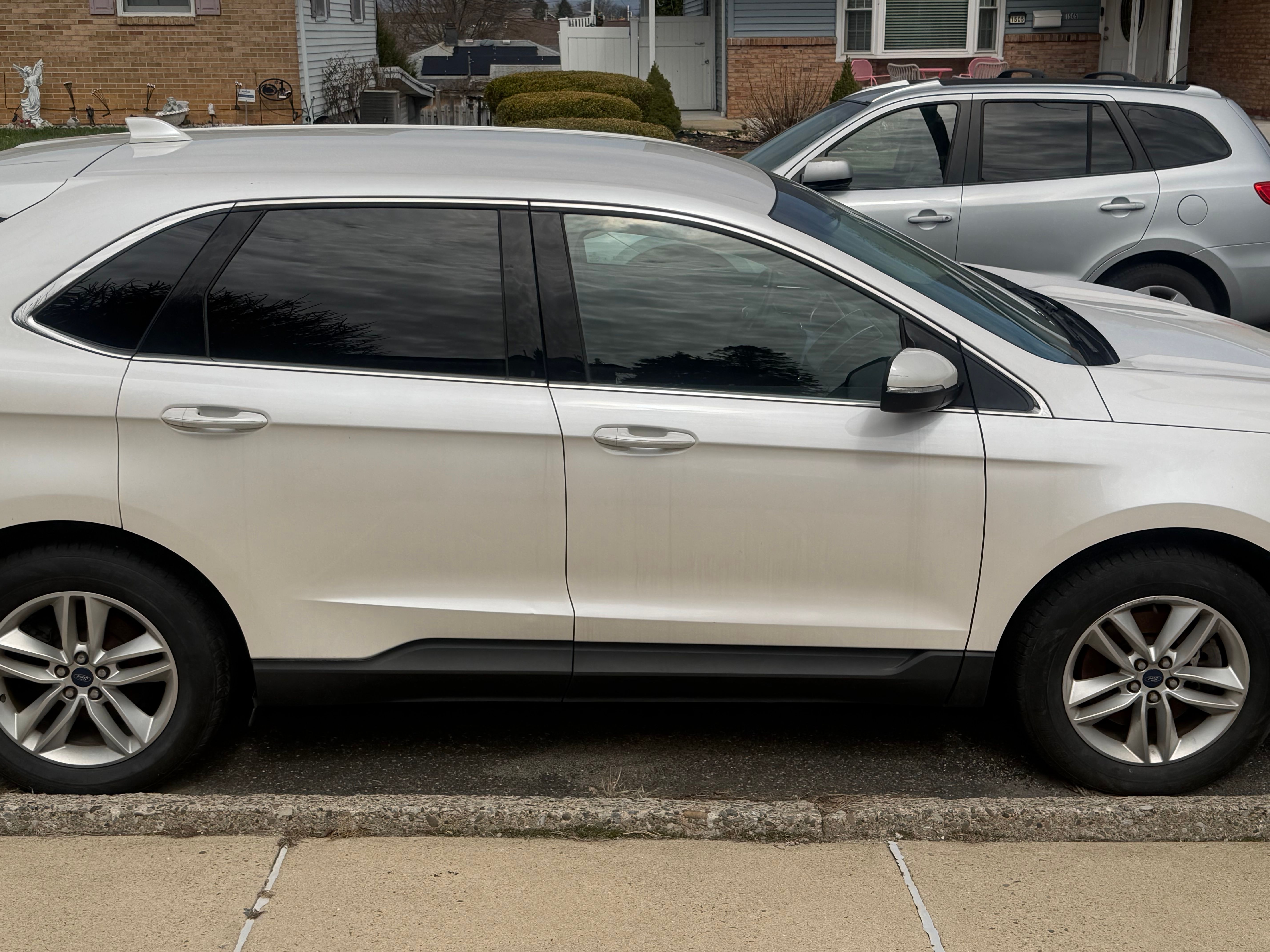 Used 2017 Ford Edge SEL w/ Equipment Group 201A AWD/4WD image 5