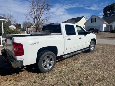Used 2008 Chevrolet Silverado 1500 LT w/ 1LT Convenience Package image 4