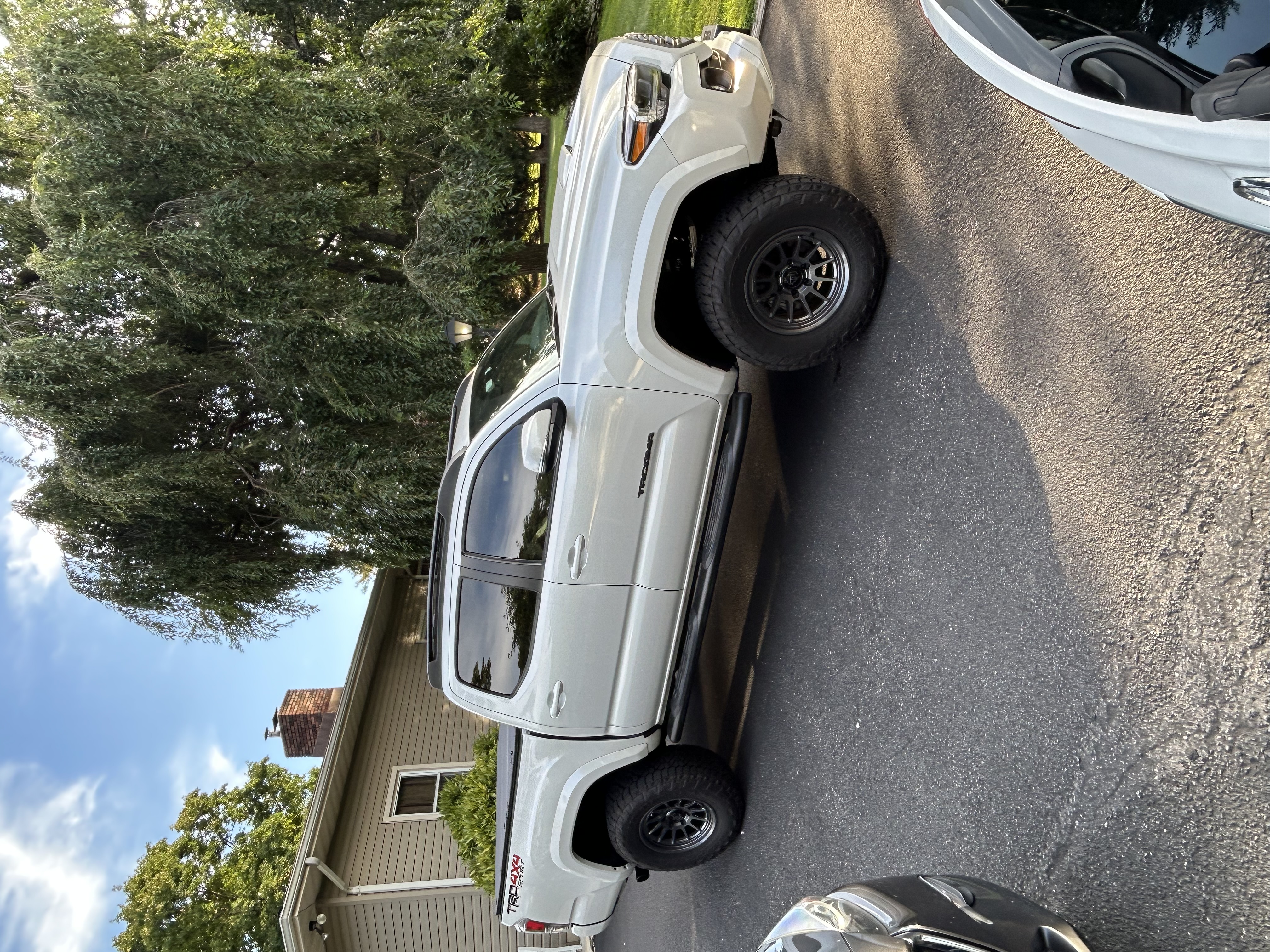 Used 2023 Toyota Tacoma TRD Sport w/ Black Out Package (TMS) AWD/4WD image 6