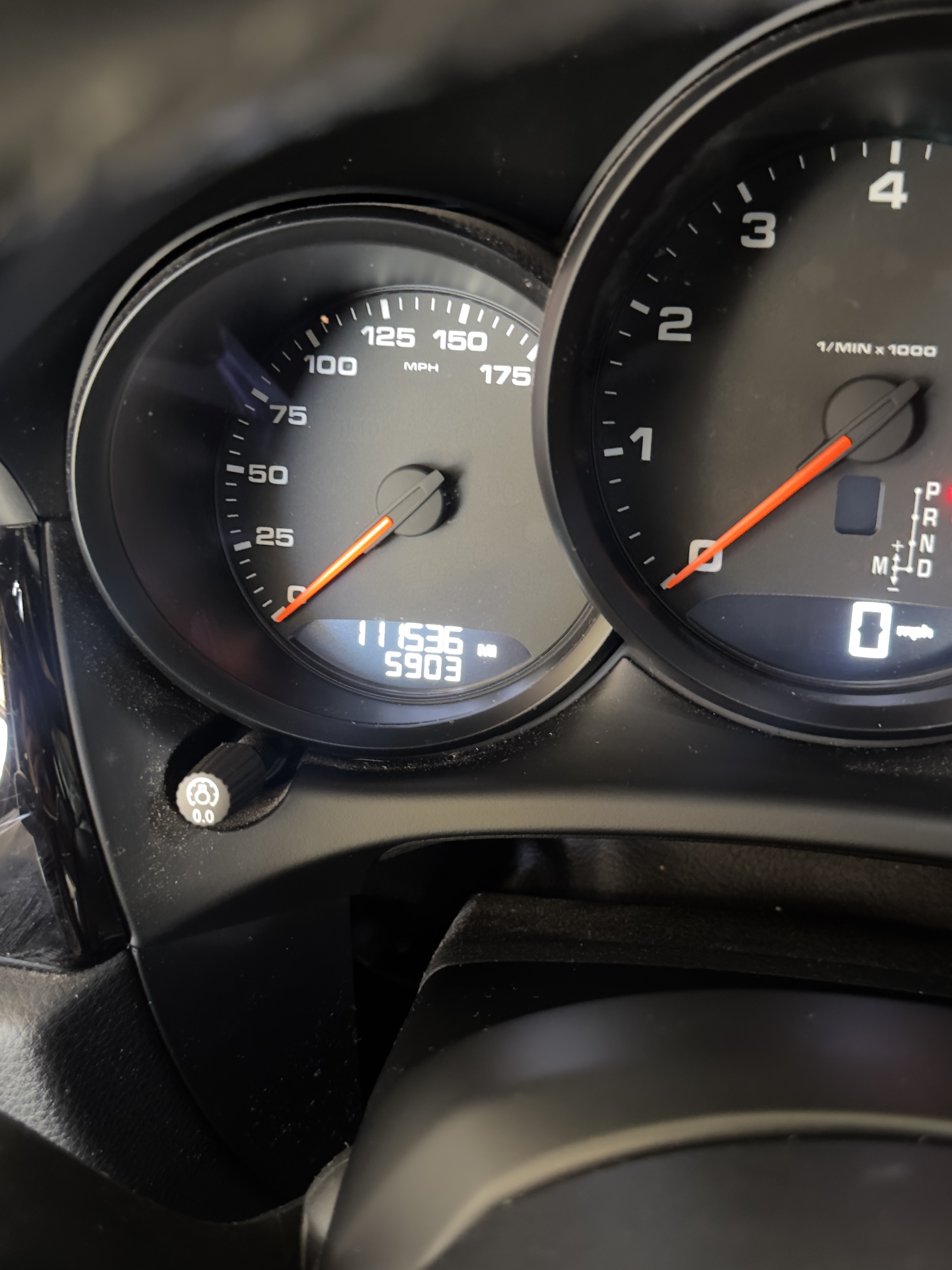 Used 2020 Porsche Macan AWD/4WD image 14