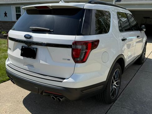 Used 2019 Ford Explorer Sport w/ Equipment Group 401A image 5