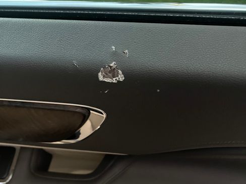 Used 2017 Lincoln Continental Reserve w/ Luxury Package image 8