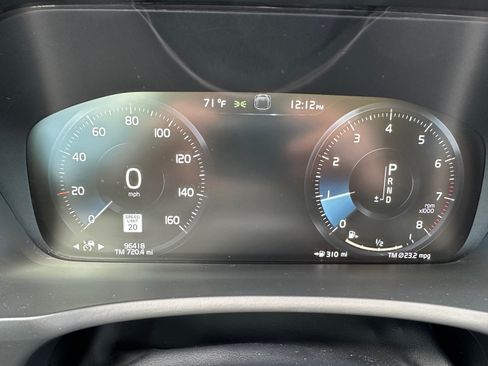 Used 2020 Volvo XC90 T6 Inscription w/ Protection Package Premier image 16