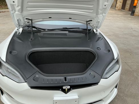 Used 2021 Tesla Model S Plaid image 10