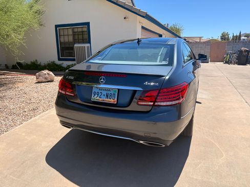 Used 2014 Mercedes-Benz E 350 4MATIC Coupe image 5