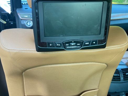 Used 2011 Mercedes-Benz E 350 4MATIC Sedan image 6