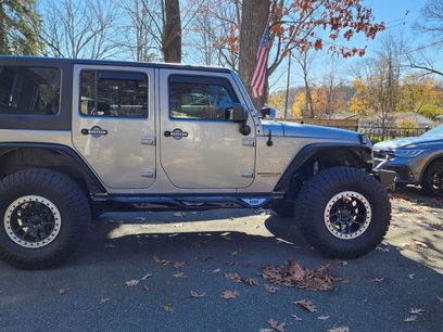 Used 2017 Jeep Wrangler Unlimited Sahara w/ Connectivity Group