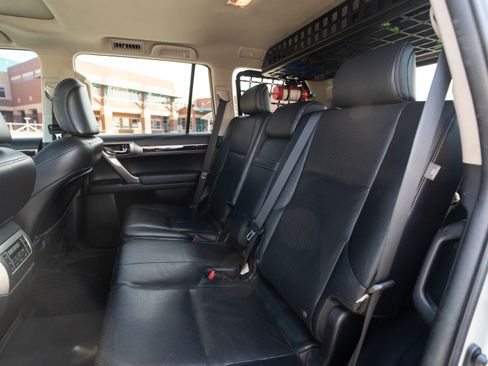 Used 2014 Lexus GX 460 460 Sport Utility 4D w/ Premium Package image 13