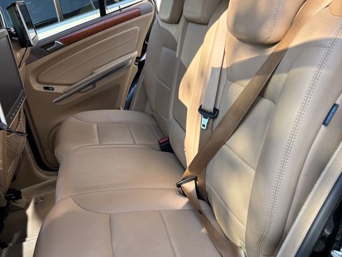 Used 2009 Mercedes-Benz ML 350 4MATIC image 14