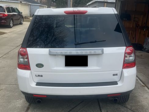 Used 2008 Land Rover LR2 SE image 4