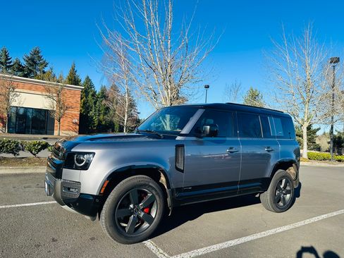 Used 2020 Land Rover Defender 110 X image 1