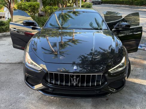 Used 2019 Maserati Ghibli S GranSport RWD image 2