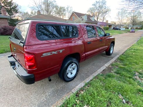 Used 2008 Dodge Dakota SXT image 9