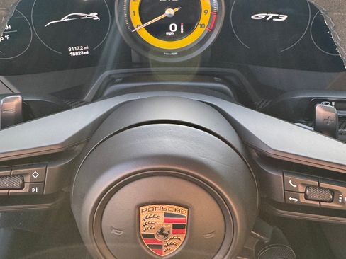 Used 2022 Porsche 911 GT3 image 8