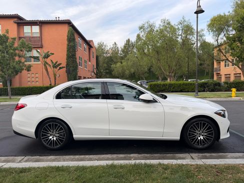 Used 2024 Mercedes-Benz C 300 Sedan image 5
