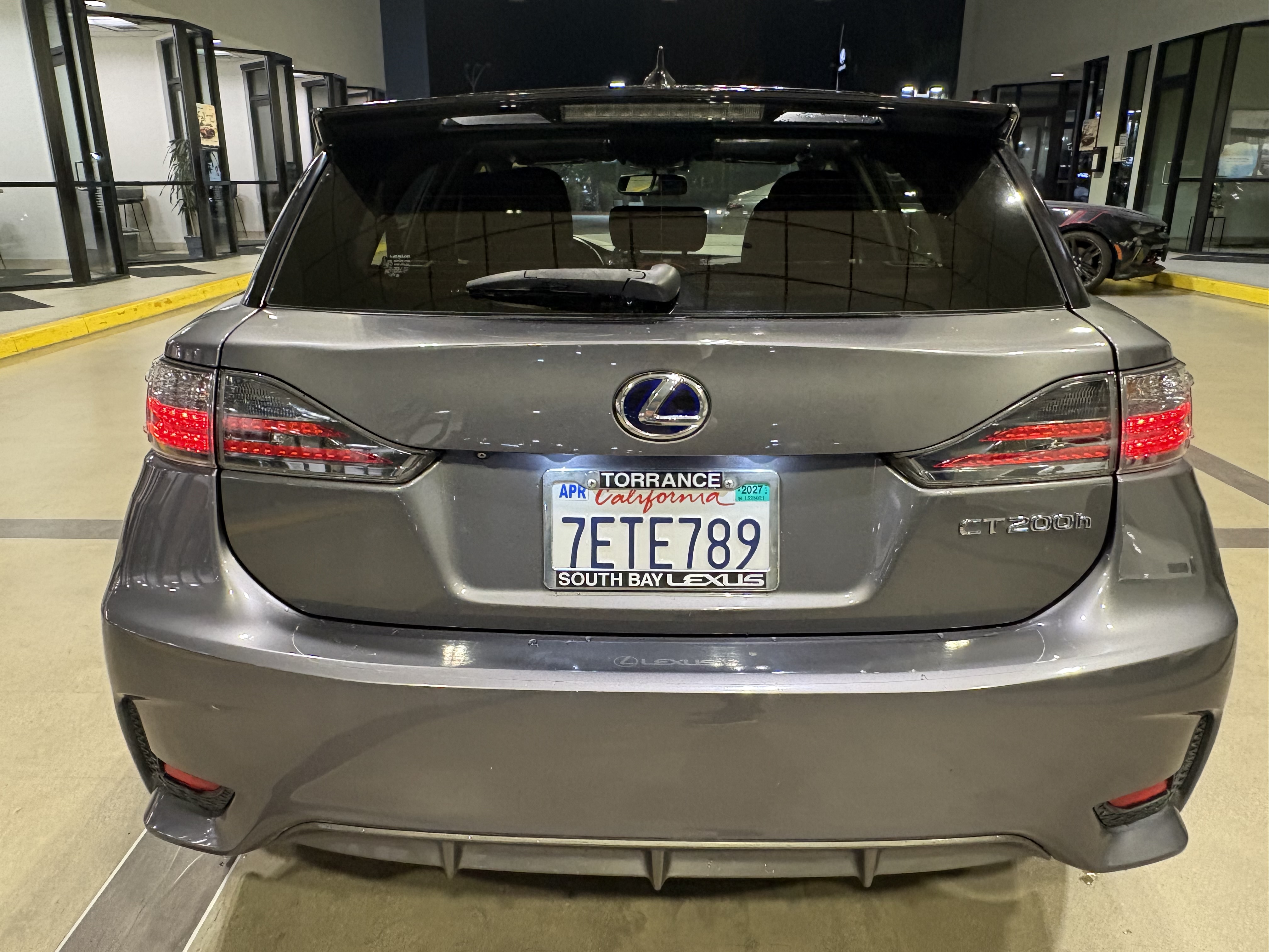 Used 2014 Lexus CT 200h w/ F Sport w/Nuluxe Interior FWD image 8