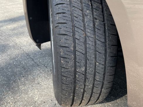 Used 2018 Chevrolet Malibu LT FWD image 18