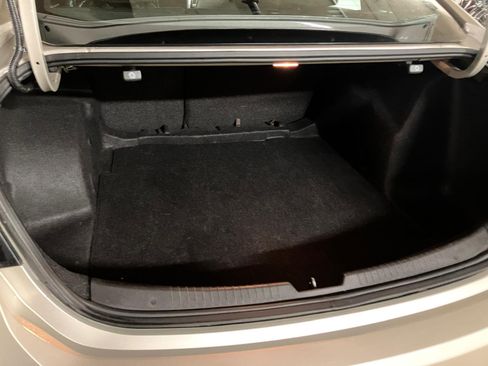 Used 2016 Chevrolet Malibu LT image 23