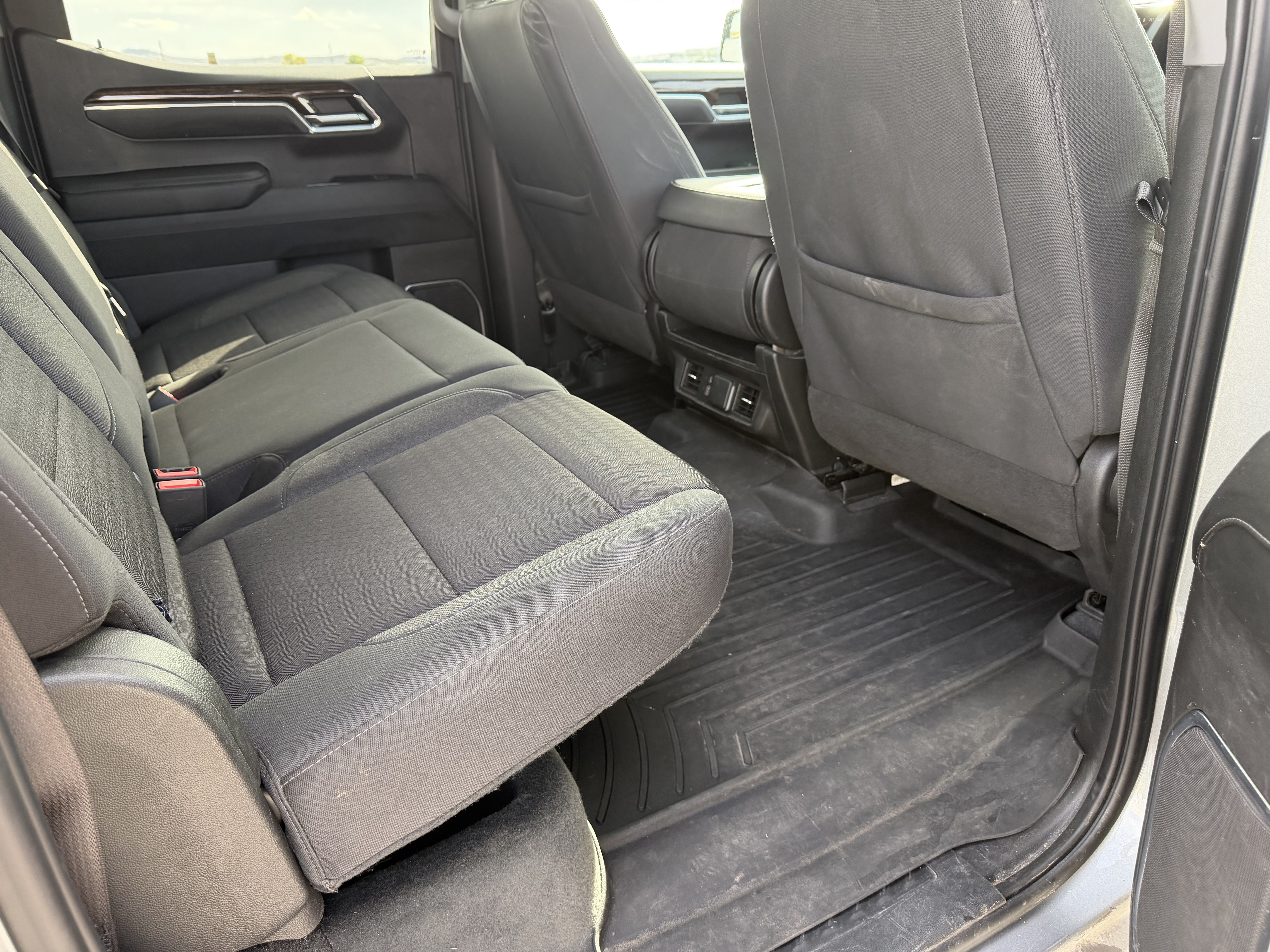 Used 2023 GMC Sierra 1500 Elevation AWD/4WD image 9