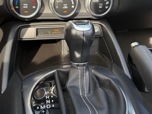 Used 2017 FIAT 124 Spider Lusso image 13