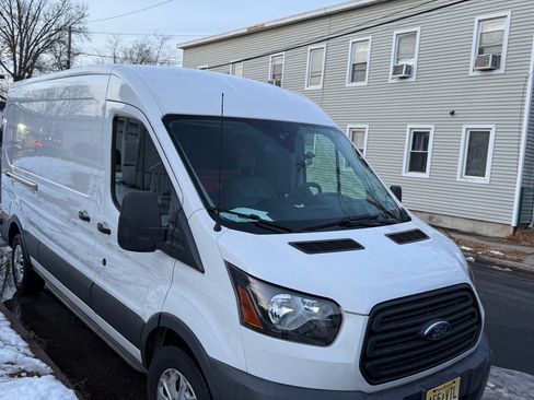 Used 2018 Ford Transit 250 148 Medium Roof image 1