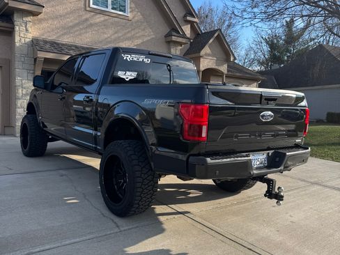 Used 2020 Ford F150 Lariat w/ Equipment Group 502A Luxury image 4