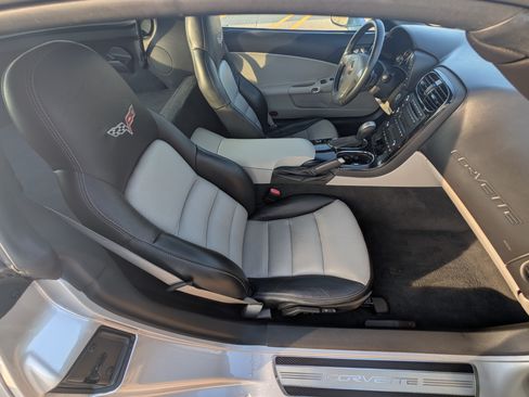 Used 2008 Chevrolet Corvette Coupe w/ Preferred Equipment Group image 17