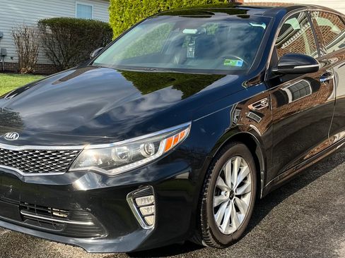 Used 2018 Kia Optima EX w/ Technology Package image 4