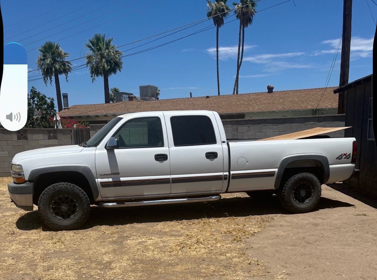 Used 2001 Chevrolet Silverado 2500 LS AWD/4WD image 8