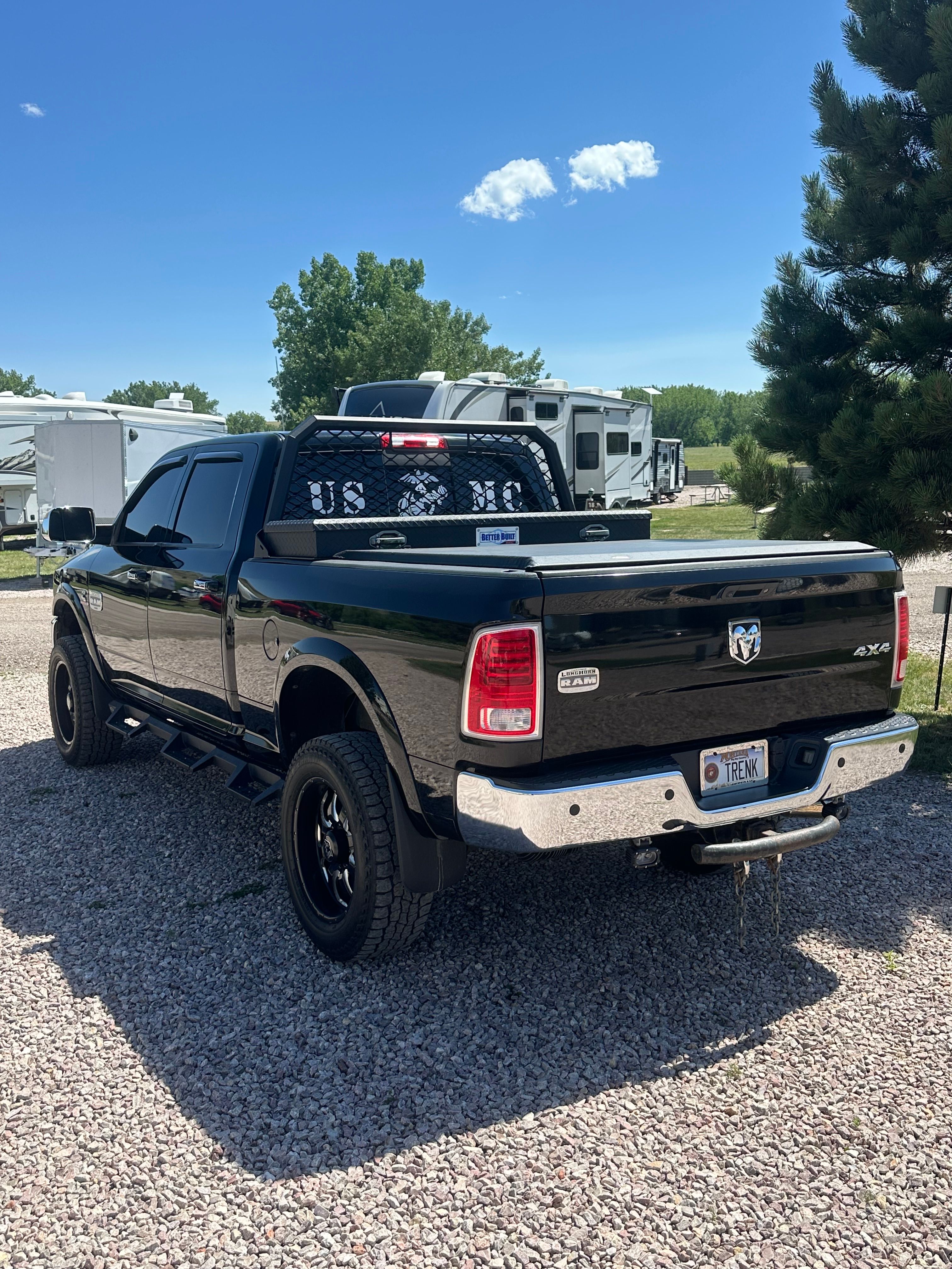Used 2014 RAM 2500 Longhorn w/ Convenience Group AWD/4WD image 9