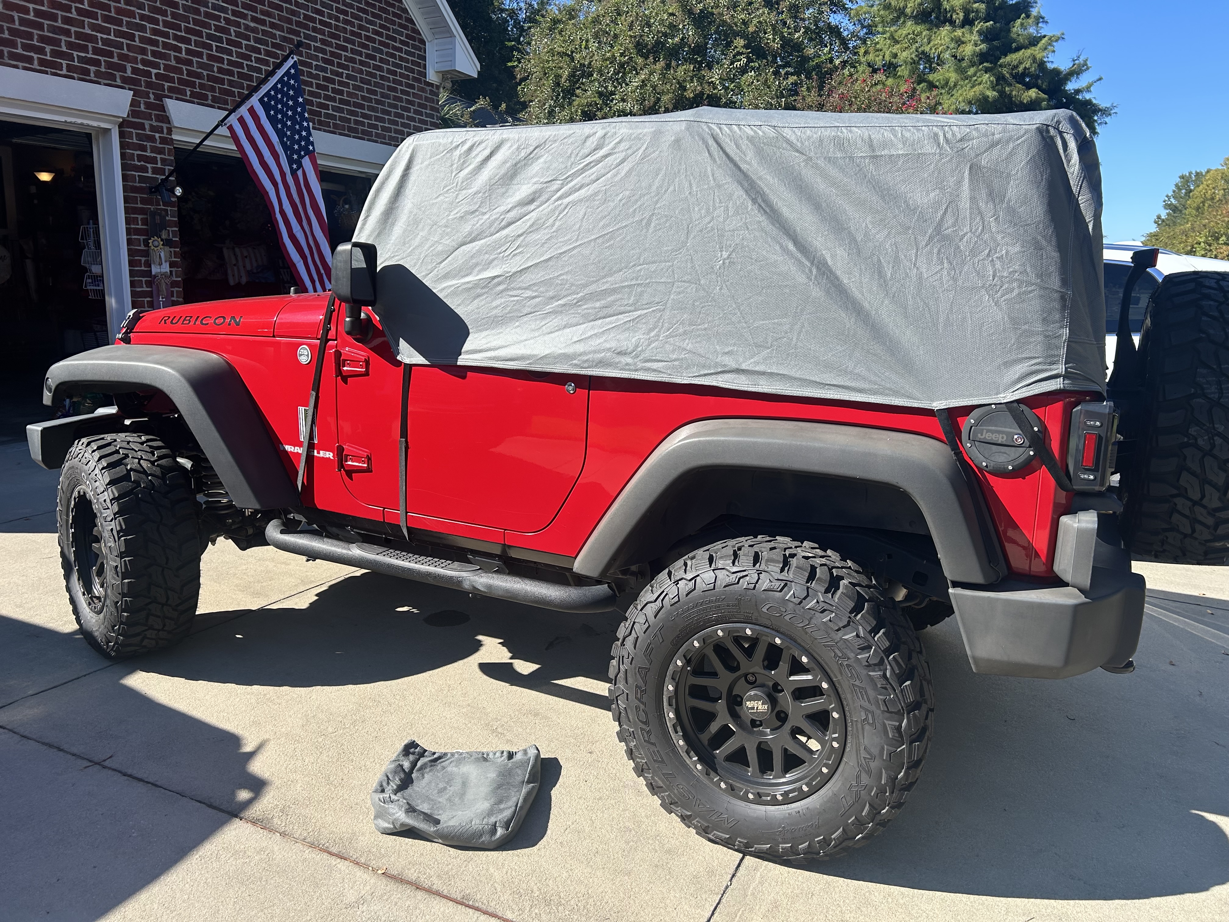 Used 2012 Jeep Wrangler Rubicon w/ PWR Convenience Group AWD/4WD image 30