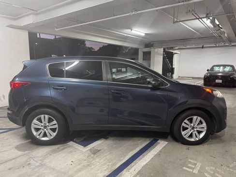 Used 2018 Kia Sportage LX image 1