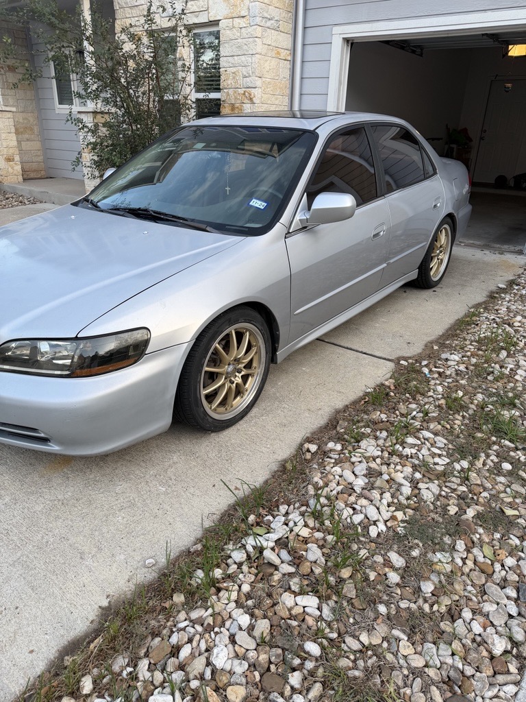 Used 2001 Honda Accord EX image 1