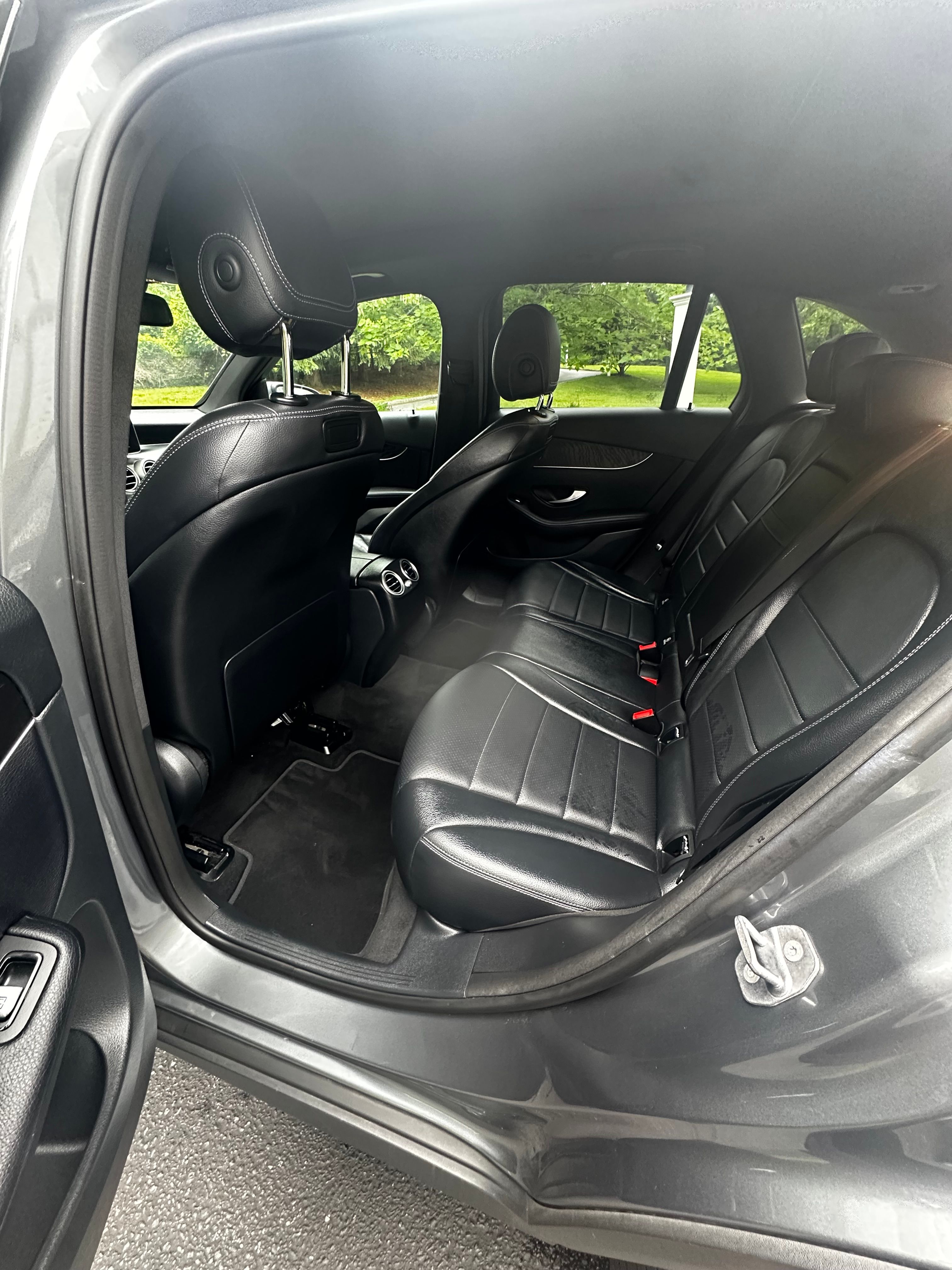 Used 2018 Mercedes-Benz GLC 300 4MATIC image 13