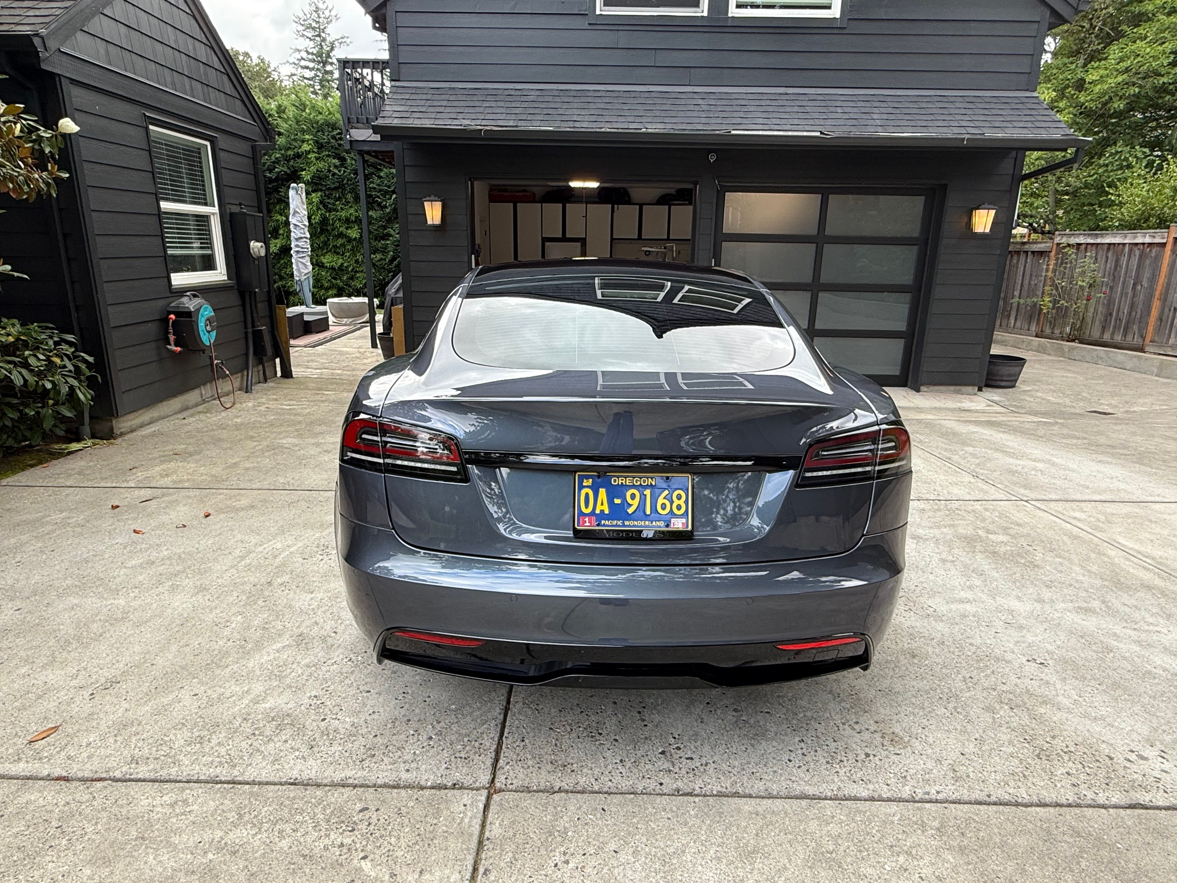 Used 2022 Tesla Model S Standard Range AWD/4WD image 8