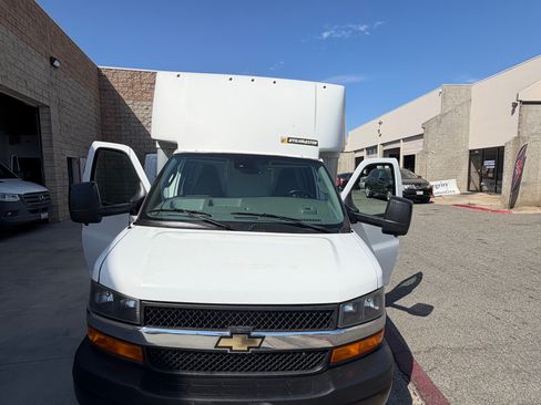 Used 2021 Chevrolet Express 3500 w/ Power Convenience Package RWD image 25