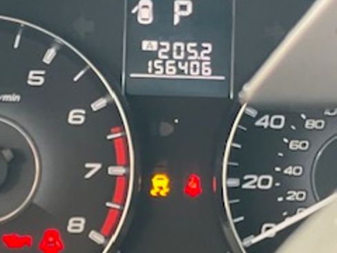 Used 2011 Subaru Outback 2.5i Premium image 10