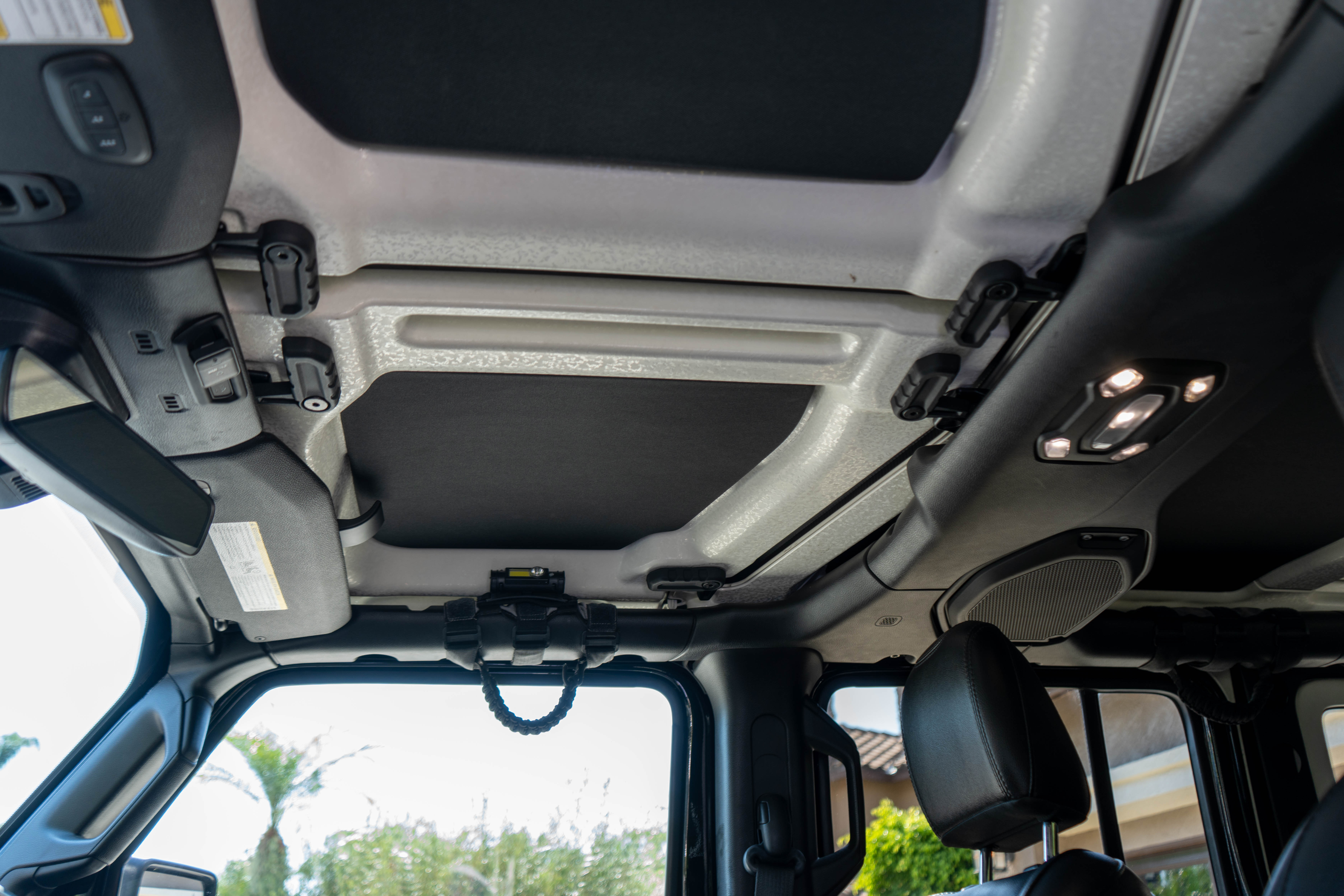 Used 2020 Jeep Wrangler Unlimited Sahara AWD/4WD image 24