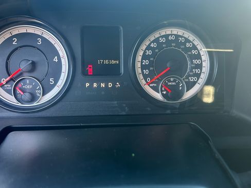 Used 2016 RAM 3500 Tradesman w/ Chrome Appearance Group image 20