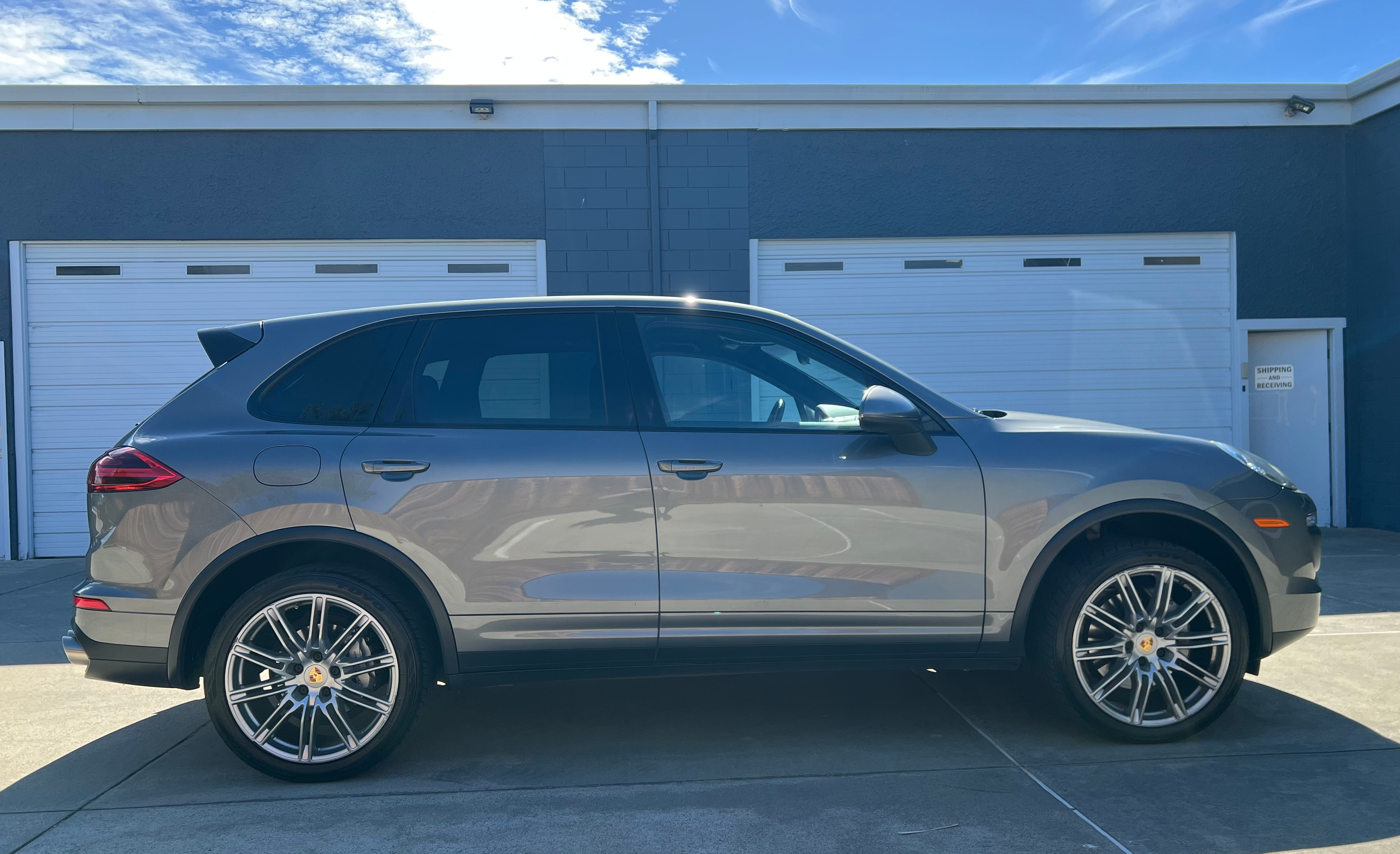 Used 2015 Porsche Cayenne S AWD/4WD image 12
