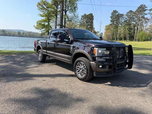 Used 2019 Ford F250 King Ranch w/ King Ranch Ultimate Package image 4