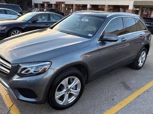 Used 2018 Mercedes-Benz GLC 300 image 2