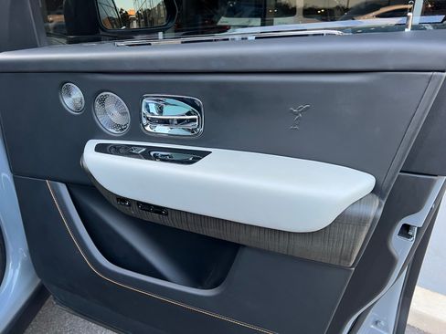 Used 2019 Rolls-Royce Cullinan image 13